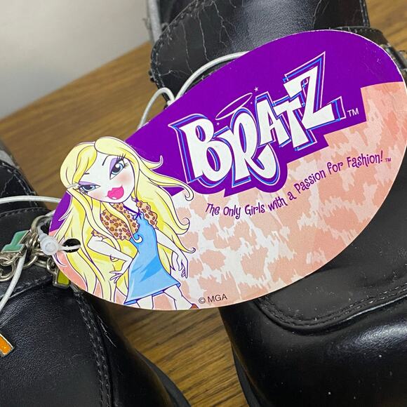 NWT Vintage Y2K Bratz Chunky Platform Square Toe Charm Chain Loafers Girls Sz 2 - Picture 7 of 7